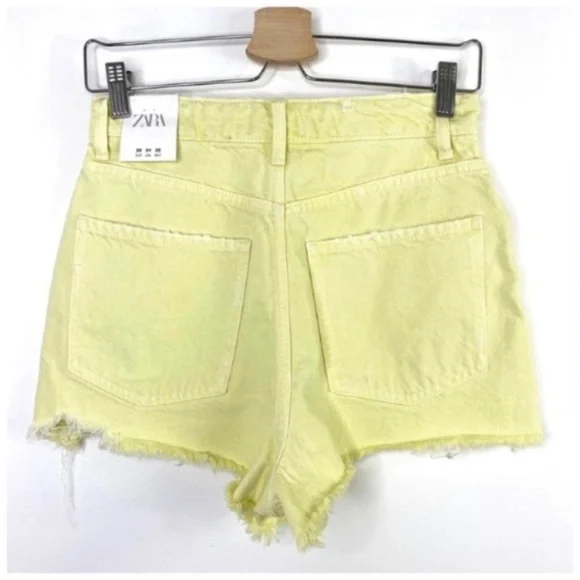 ZARA Frayed High Rise Distressed Denim Shorts Lemon Yellow Size 4 New with Tag - Picture 3 of 8